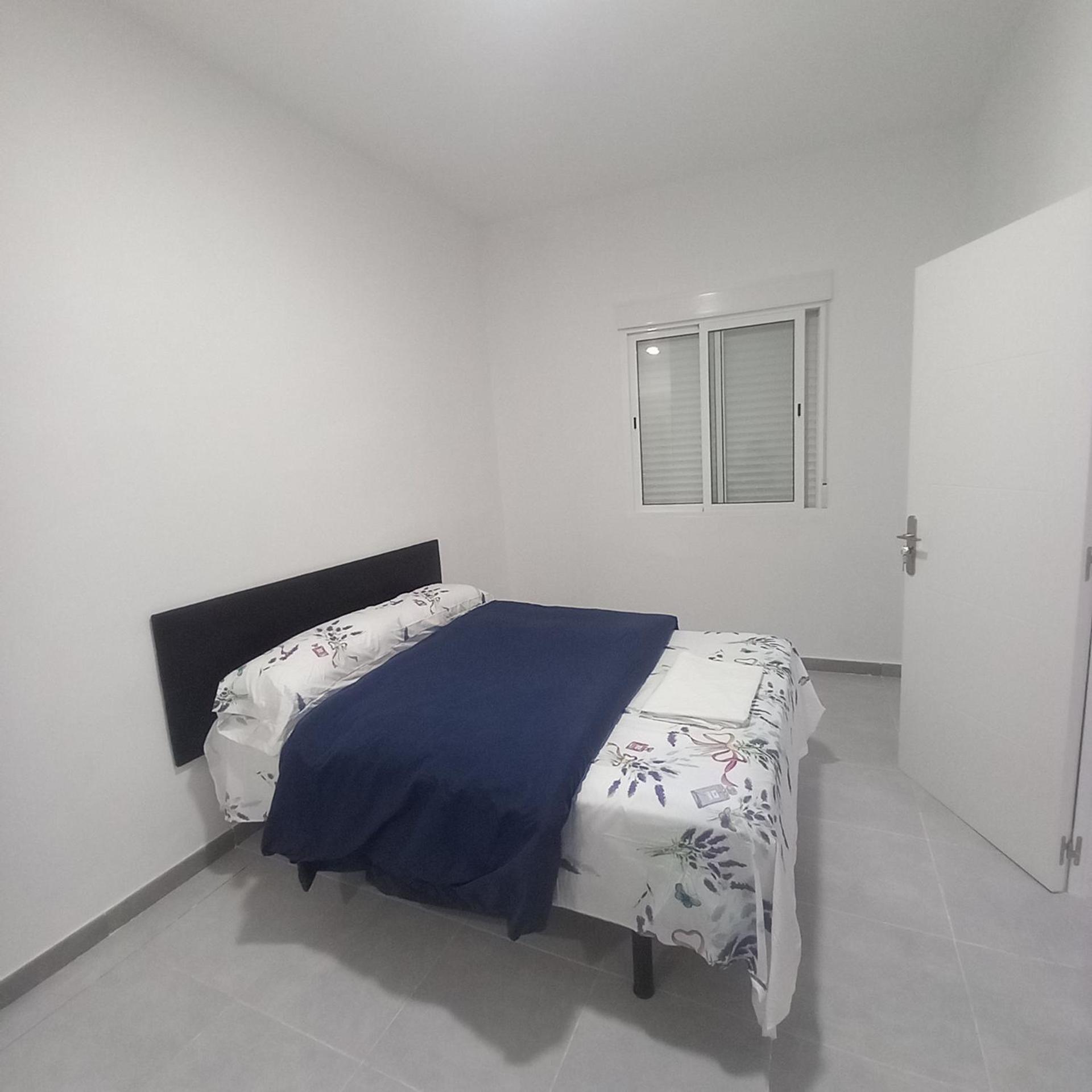 Emma Lovely Room With Private Bathroom Alicante Dış mekan fotoğraf